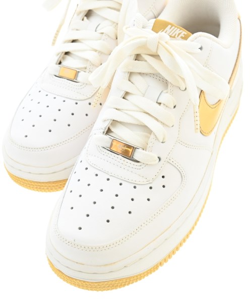 NIKE รองเท้าผ้าใบ