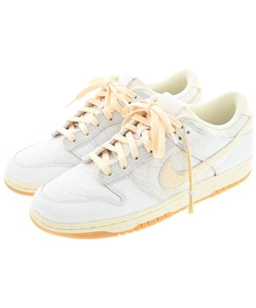 NIKE รองเท้าผ้าใบ