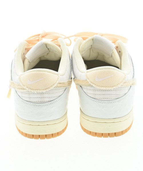 NIKE รองเท้าผ้าใบ