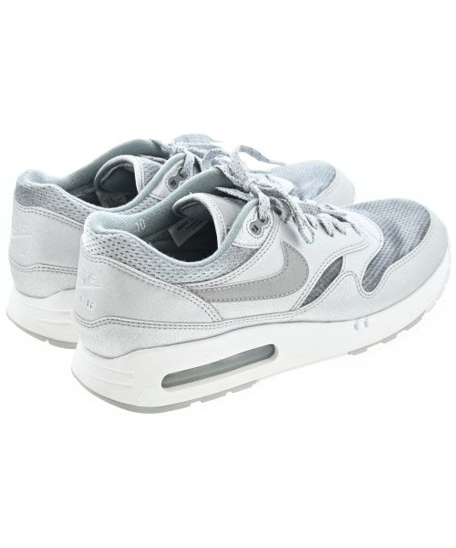 NIKE รองเท้าผ้าใบ