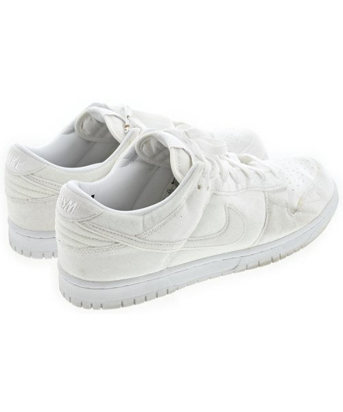 NIKE รองเท้าผ้าใบ
