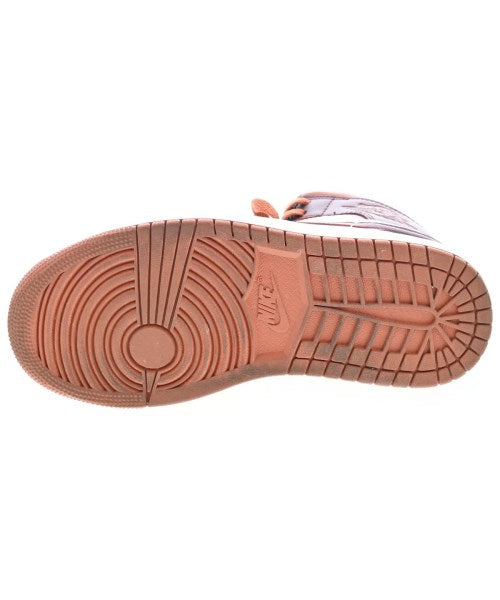 NIKE รองเท้าผ้าใบ