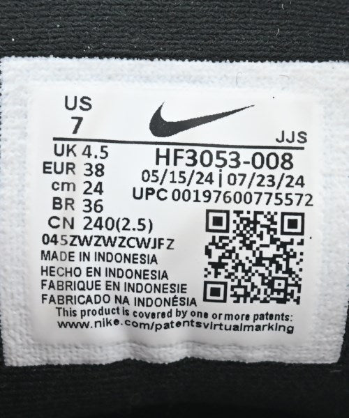 NIKE รองเท้าผ้าใบ