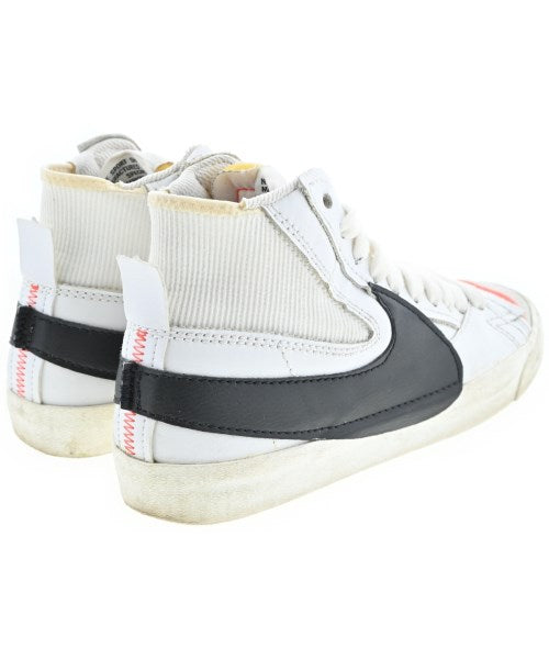 NIKE รองเท้าผ้าใบ