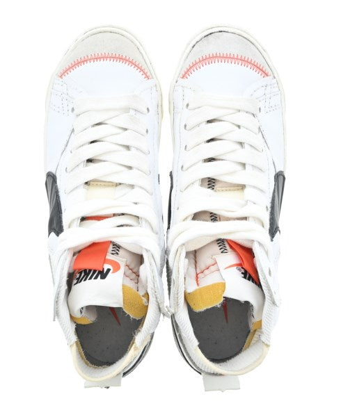 NIKE รองเท้าผ้าใบ