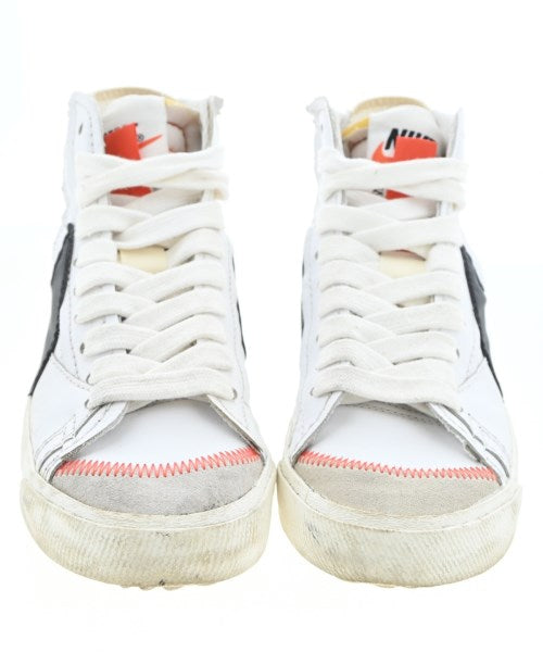 NIKE รองเท้าผ้าใบ