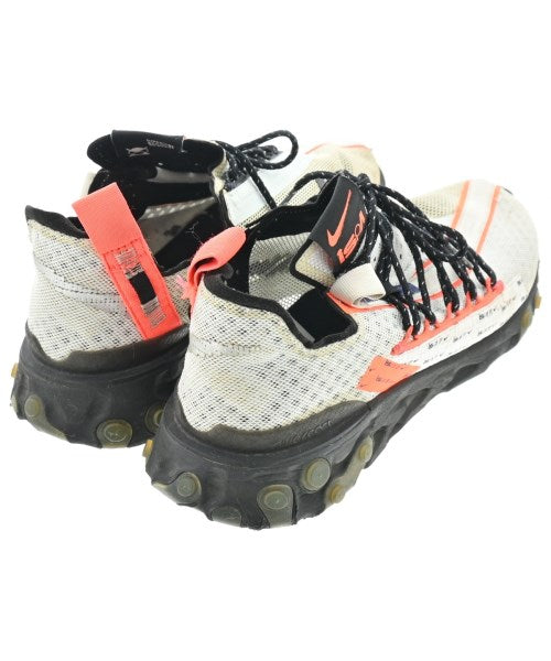 NIKE รองเท้าผ้าใบ