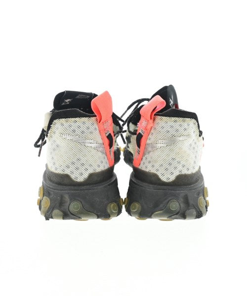 NIKE รองเท้าผ้าใบ