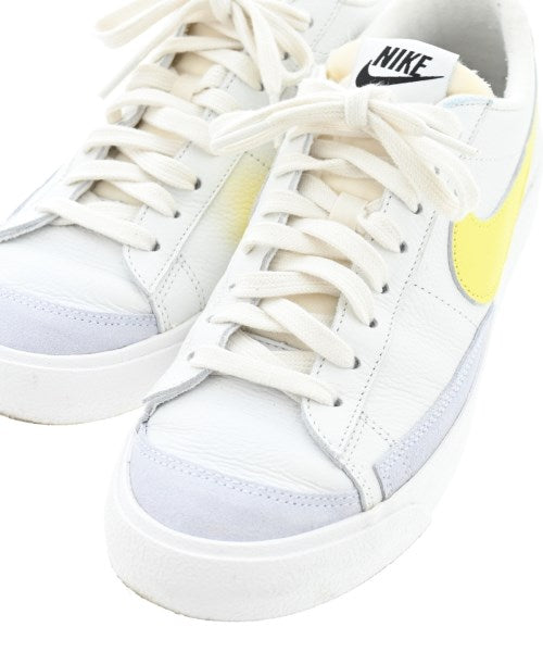 NIKE รองเท้าผ้าใบ