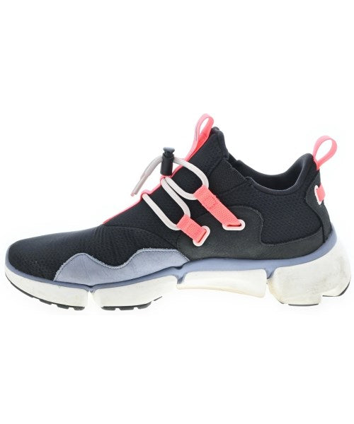 NIKE รองเท้าผ้าใบ
