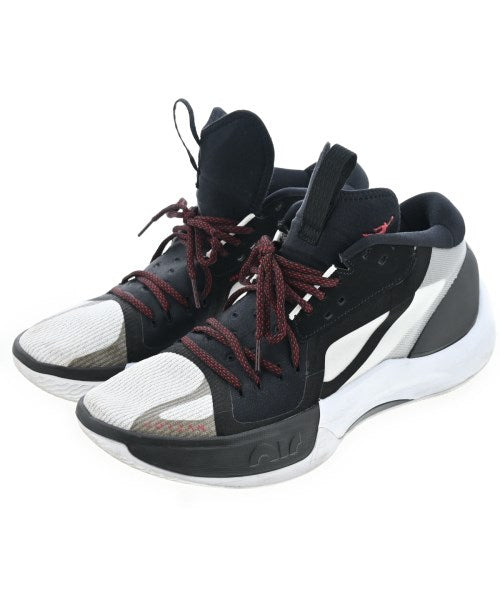 NIKE รองเท้าผ้าใบ