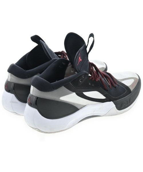 NIKE รองเท้าผ้าใบ