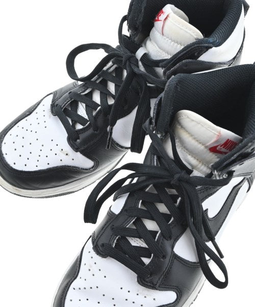 NIKE รองเท้าผ้าใบ