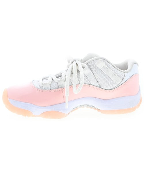 NIKE รองเท้าผ้าใบ