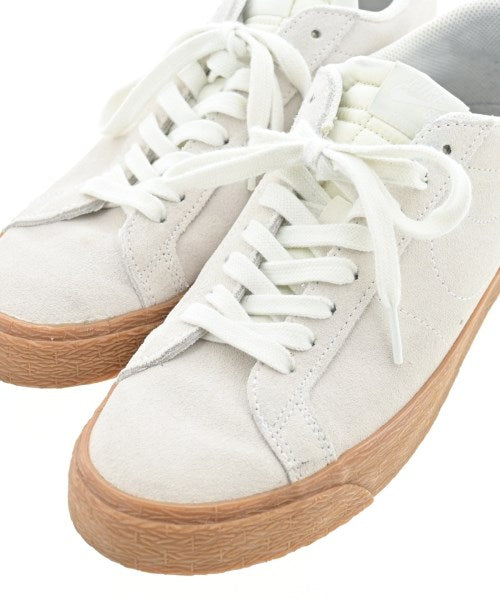 NIKE รองเท้าผ้าใบ