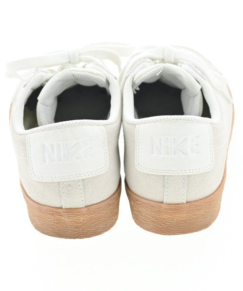 NIKE รองเท้าผ้าใบ