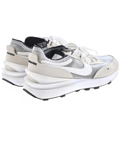 NIKE รองเท้าผ้าใบ