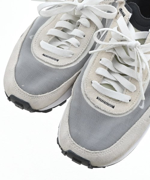 NIKE รองเท้าผ้าใบ