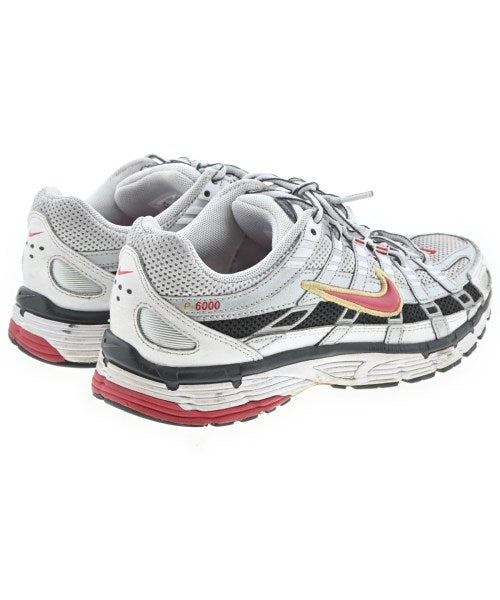 NIKE รองเท้าผ้าใบ