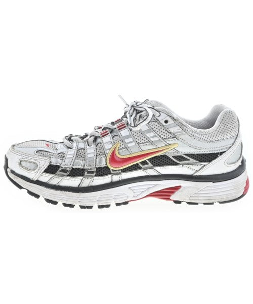 NIKE รองเท้าผ้าใบ