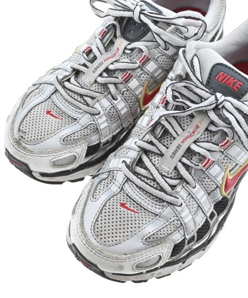 NIKE รองเท้าผ้าใบ