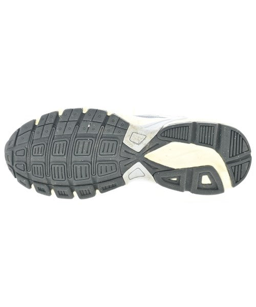 NIKE รองเท้าผ้าใบ
