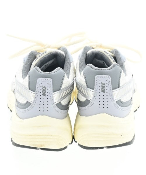 NIKE รองเท้าผ้าใบ