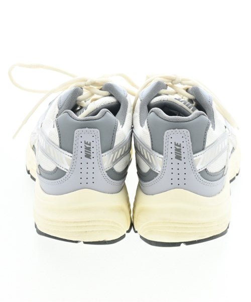 NIKE รองเท้าผ้าใบ