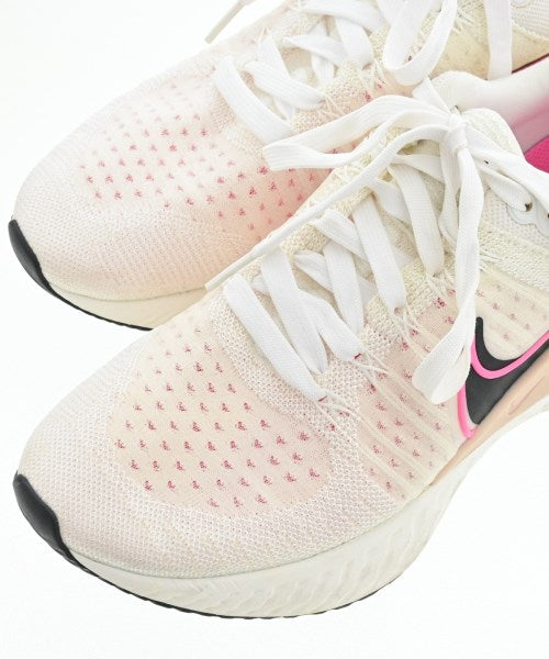 NIKE รองเท้าผ้าใบ