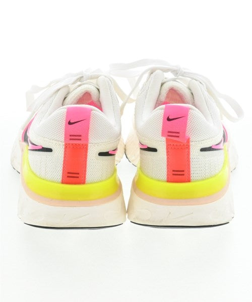 NIKE รองเท้าผ้าใบ