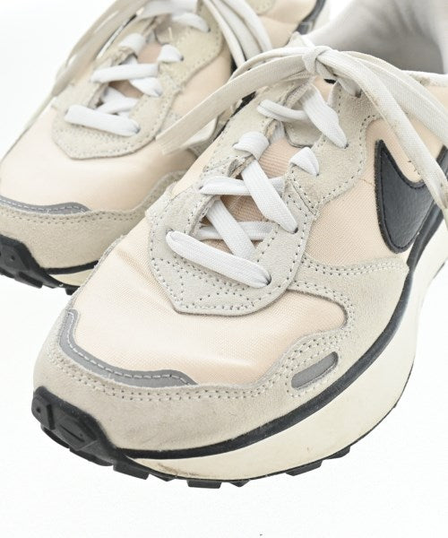 NIKE รองเท้าผ้าใบ