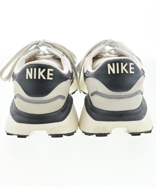 NIKE รองเท้าผ้าใบ