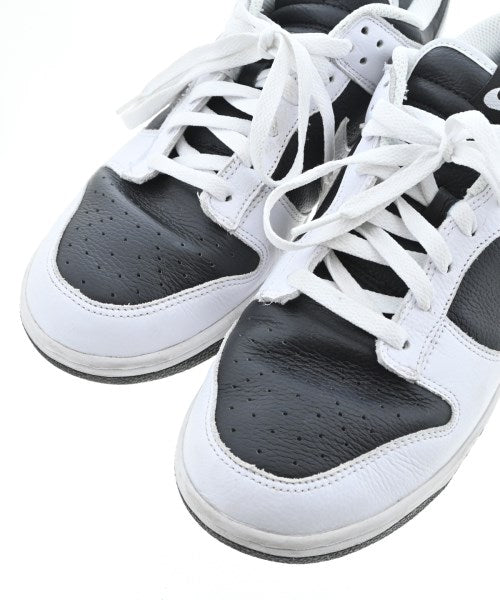 NIKE รองเท้าผ้าใบ