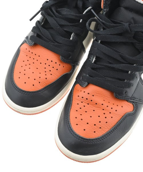 NIKE รองเท้าผ้าใบ