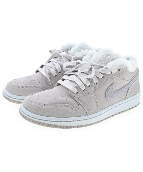 NIKE รองเท้าผ้าใบ