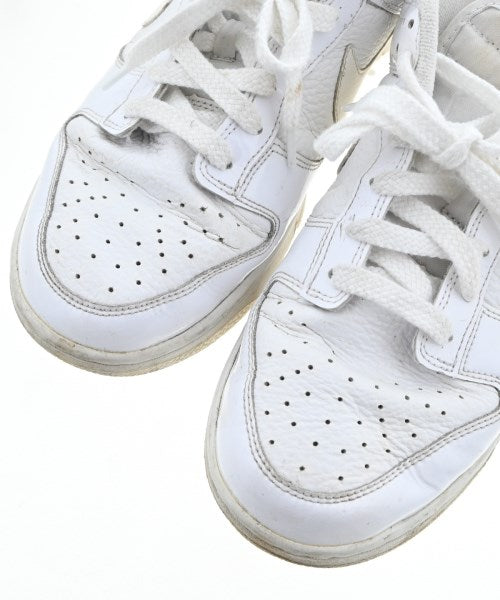 NIKE รองเท้าผ้าใบ