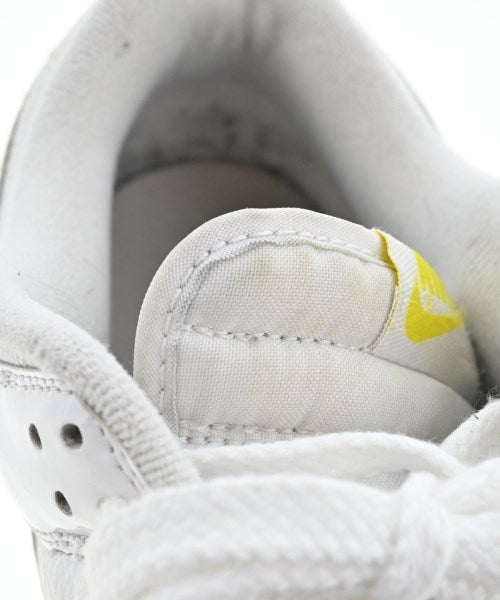 NIKE รองเท้าผ้าใบ