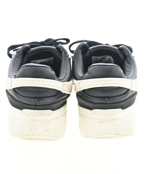 NIKE รองเท้าผ้าใบ
