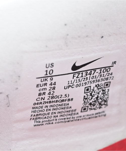 NIKE รองเท้าผ้าใบ