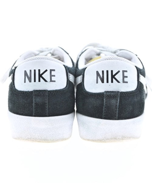 NIKE รองเท้าผ้าใบ