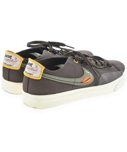 NIKE รองเท้าผ้าใบ