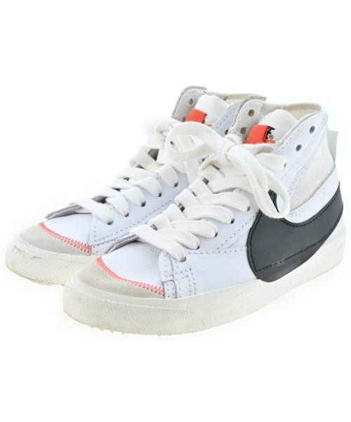 NIKE รองเท้าผ้าใบ