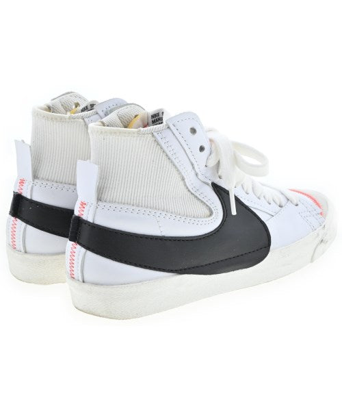 NIKE รองเท้าผ้าใบ