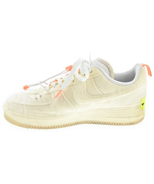 NIKE รองเท้าผ้าใบ