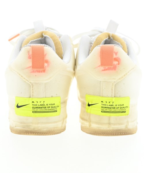 NIKE รองเท้าผ้าใบ
