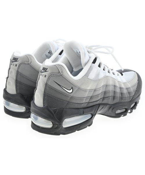 NIKE รองเท้าผ้าใบ