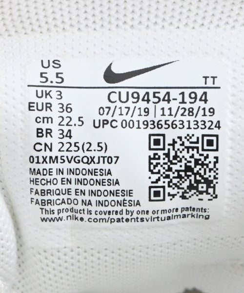 NIKE รองเท้าผ้าใบ