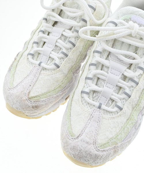 NIKE รองเท้าผ้าใบ