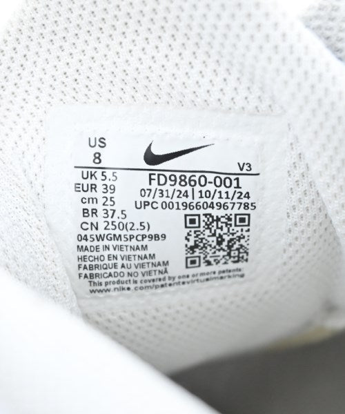 NIKE รองเท้าผ้าใบ