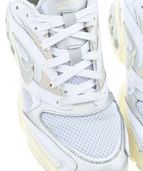 NIKE รองเท้าผ้าใบ